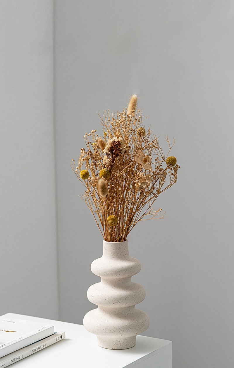 Bibury Beige Ceramic Vase - Broxle