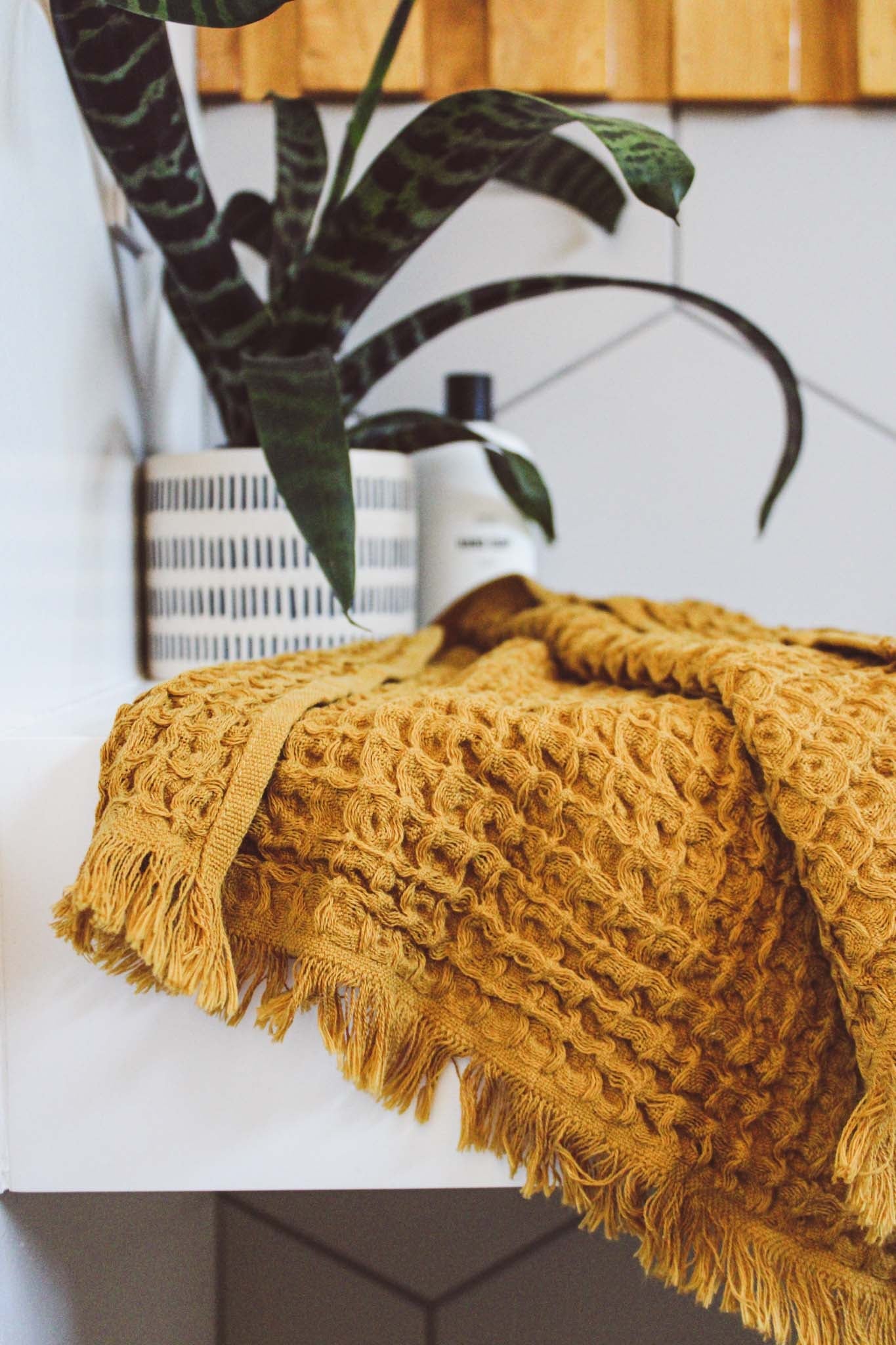 The Winchester Hand Towel - Broxle
