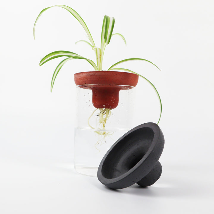 Triqis Concrete Planter - Red Terracotta - Broxle