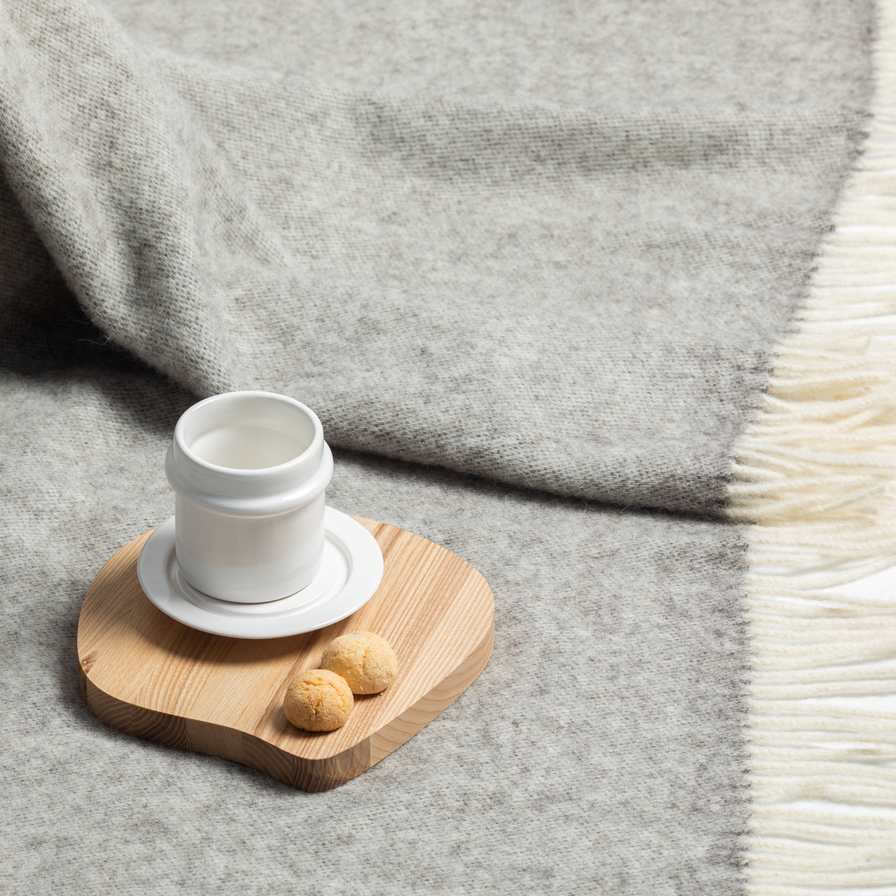 Natural Scandinavian Gotland Wool Throw Blanket - Grey and Light Grey - Broxle